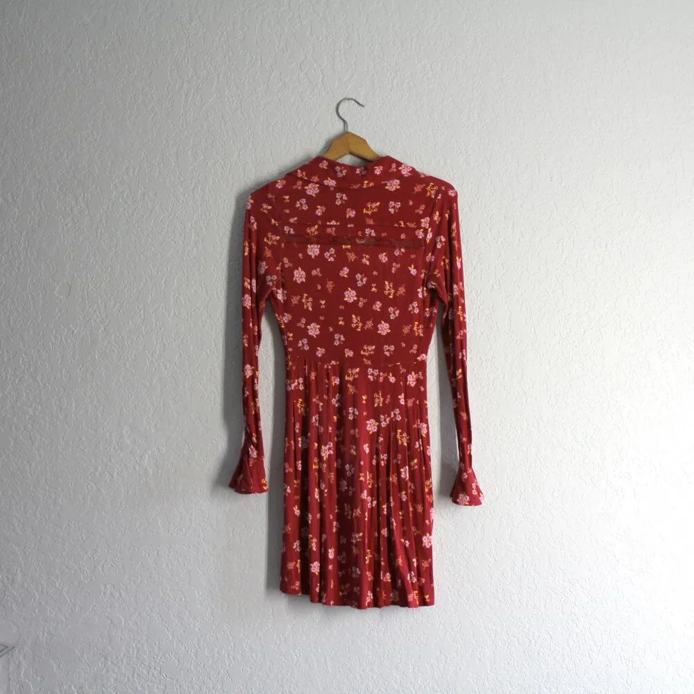 Free People Good Days Mini Dress in Pop Combo Size XS red floral V-neck New - Picture 6 of 11